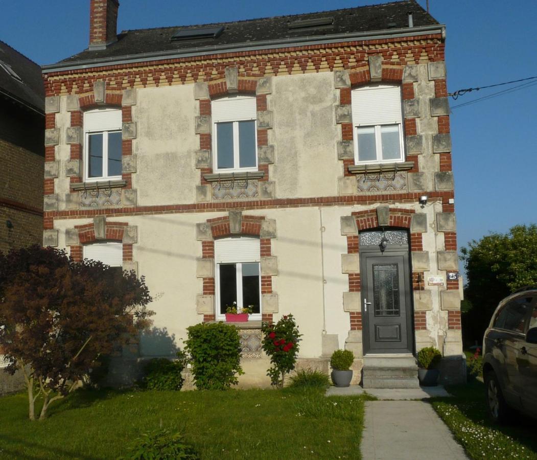 Bed and Breakfast La Pie Grieche Lucquy Exterior foto