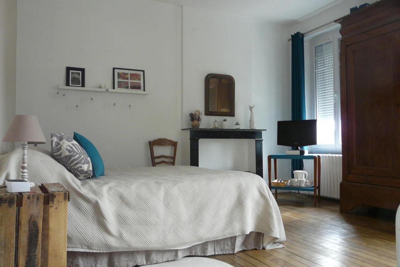 Bed and Breakfast La Pie Grieche Lucquy Exterior foto